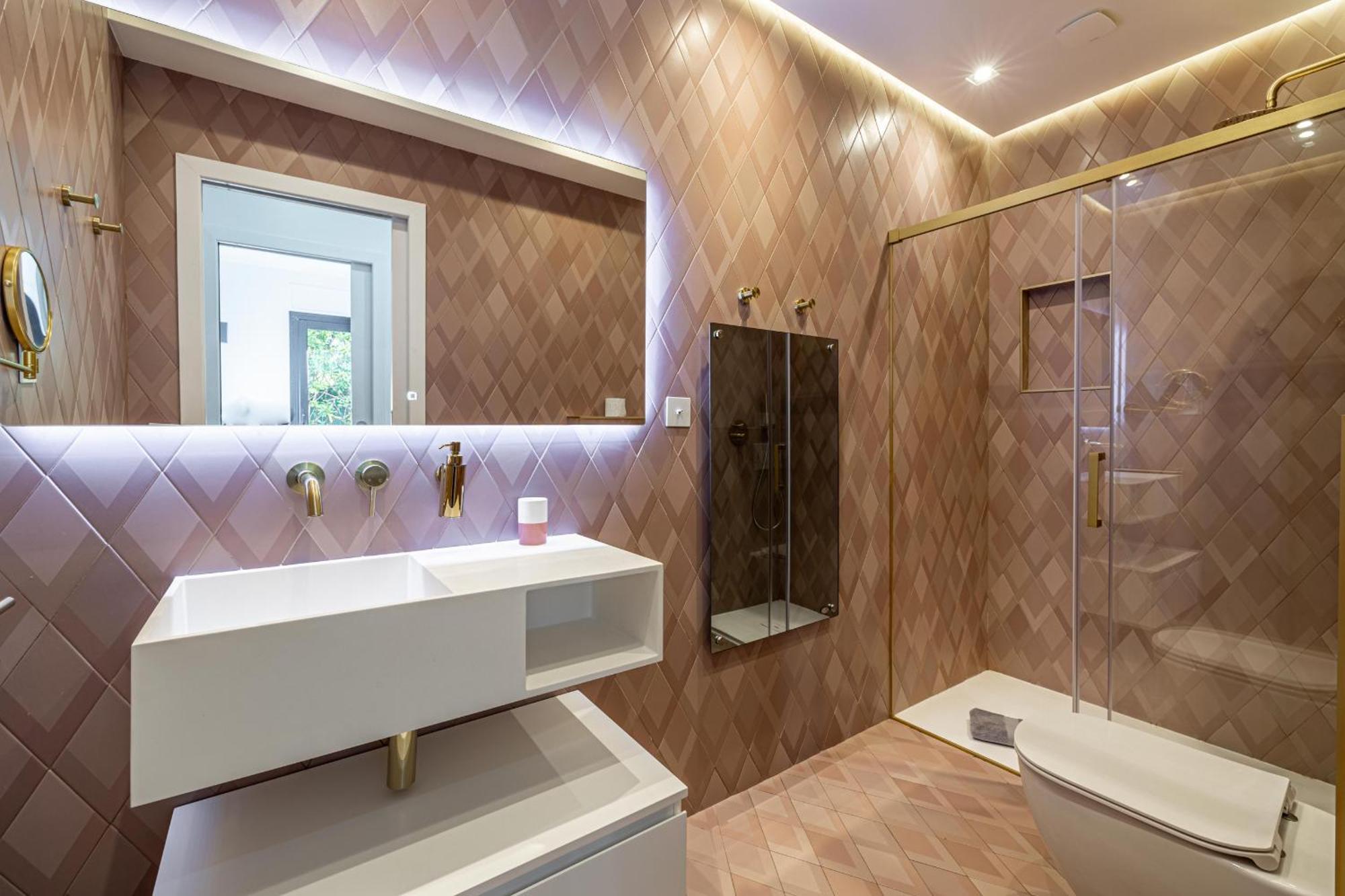 New! De Luxe Centre * Cannes